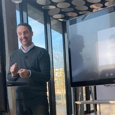 agentur01bern-newsbook-webexmoive_thum