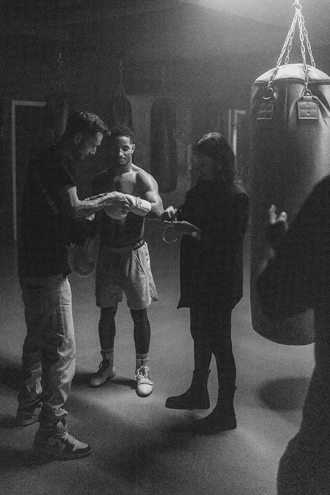 agentur01bern-newsbook-angelo-pena-bts