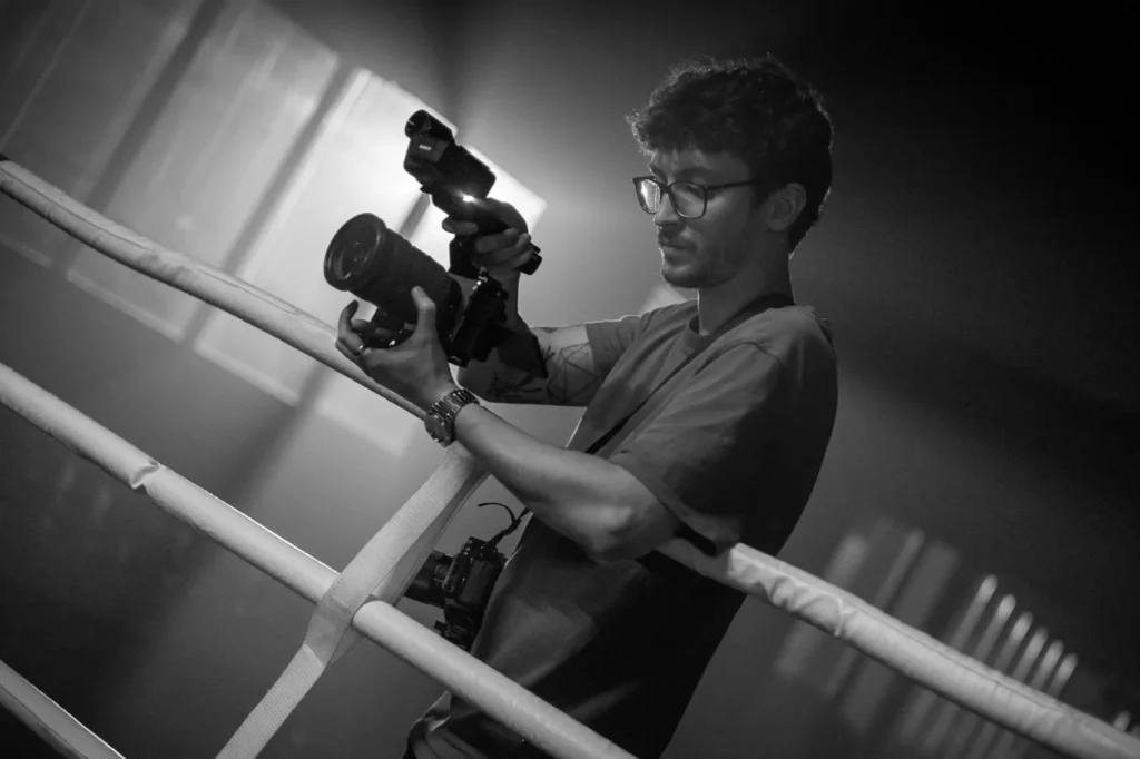 agentur01bern-newsbook-angelo-pena-bts